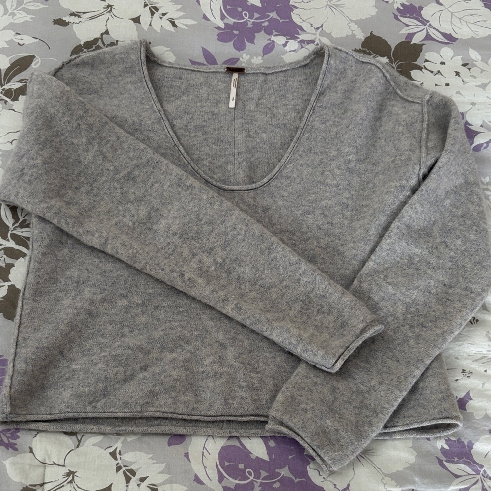 Free People Gray 100% Cashmere Cropped V-Neck Sweater
